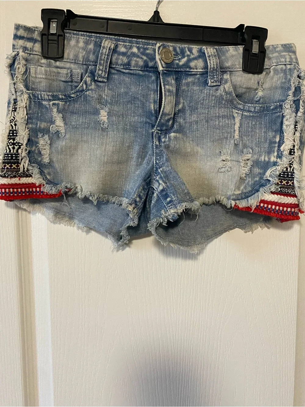 Rue21 Distressed Aztec Embroidered Denim Cutoff Shorts Low Rise Festival Boho